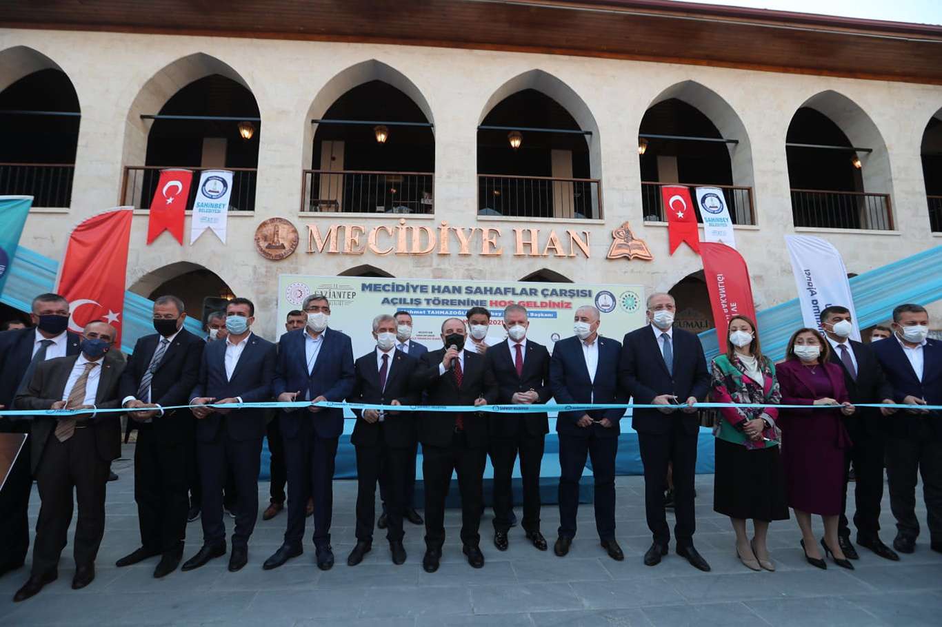 Bakan Varank, Mecidiye Han Sahaflar Çarşısı’nın açılışını yaptı